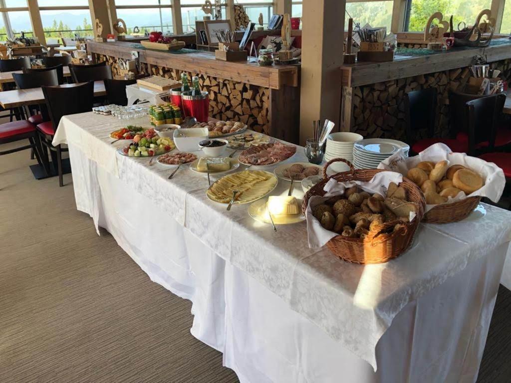 Schi- Und Wanderhotel Berghof Bad Kleinkirchheim Exteriör bild